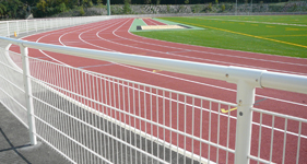 Main courante de stade
